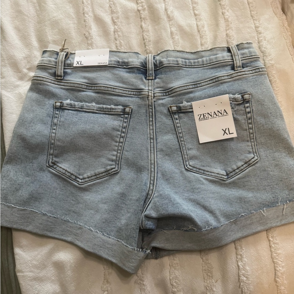 Zenana Outfitters Women's Classic Blue Jean Shorts